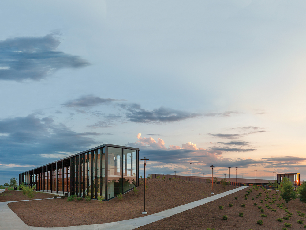 CORPORATE CAMPUS PARKING FACILITY