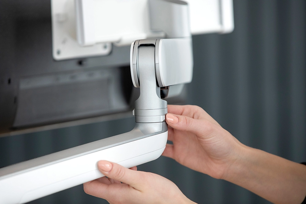 Rising Monitor Arms | 2022-2023