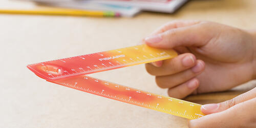 12"/30cm Fiskars Color Change Red Folding Ruler